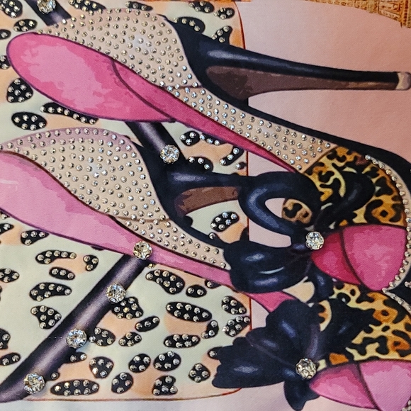 💄 "Love" Crystal Tunic Style T-shirt - Picture 4 of 7